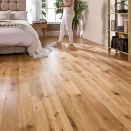 Hinton 18mm x 120mm Solid Wood Flooring Natural Matt Lacquer