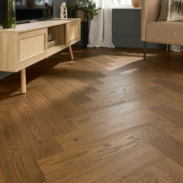 Herringbone Parquet Engineered Wood Flooring Brushed Matt Lacquer 14mm Harvest Oak
