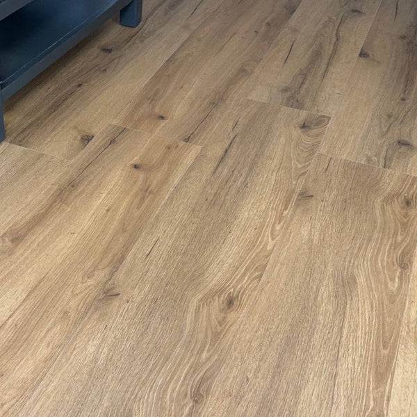 Hyper Loc Toffee Oak H052 Click Vinyl