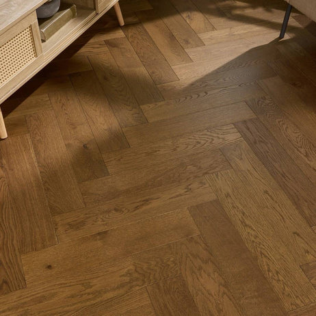 Herringbone Parquet Engineered Wood Flooring Brushed Matt Lacquer 14mm Harvest Oak