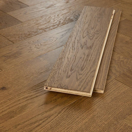Herringbone Parquet Engineered Wood Flooring Brushed Matt Lacquer 14mm Harvest Oak