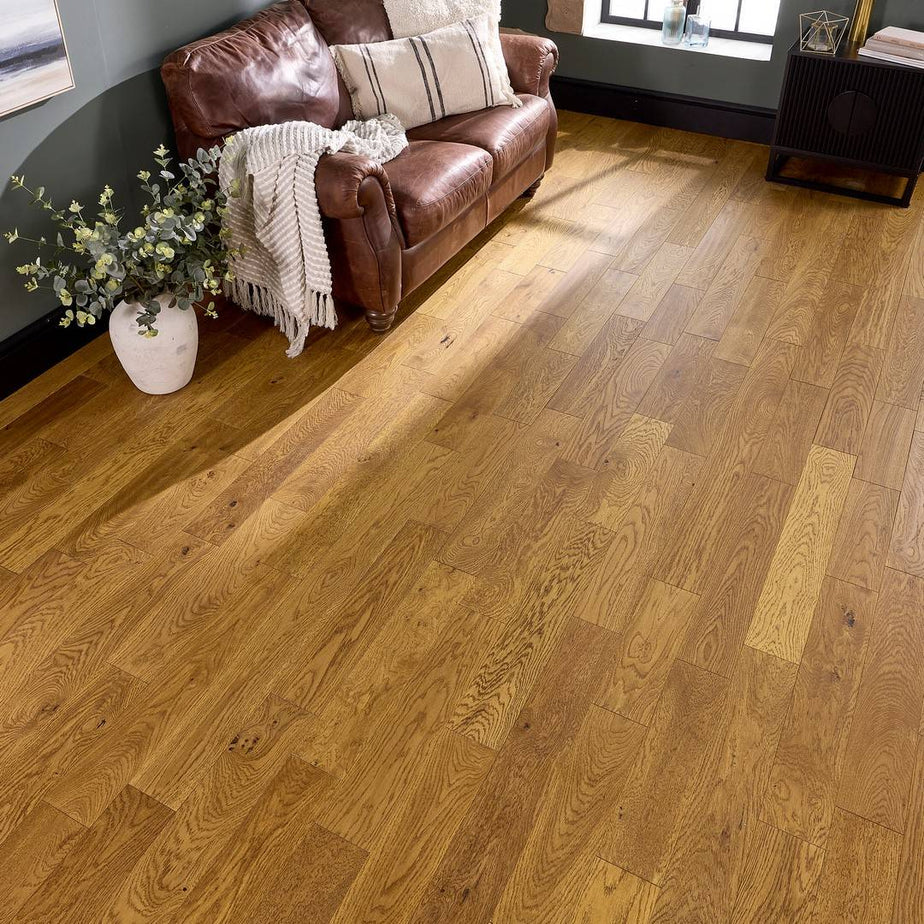 Manor Naworth Engineered Wood Flooring 18mm x 125mm Golden Handscraped Lacquer
