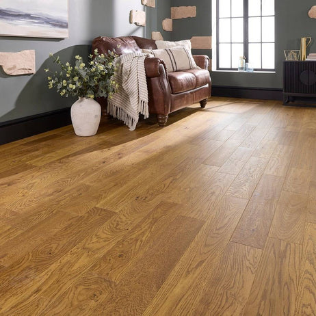 Manor Naworth Engineered Wood Flooring 18mm x 125mm Golden Handscraped Lacquer