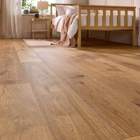 Manor Otley Engineered Wood Flooring 18mm x 190mm Natural Oak Blackline Brushed Matt Lac