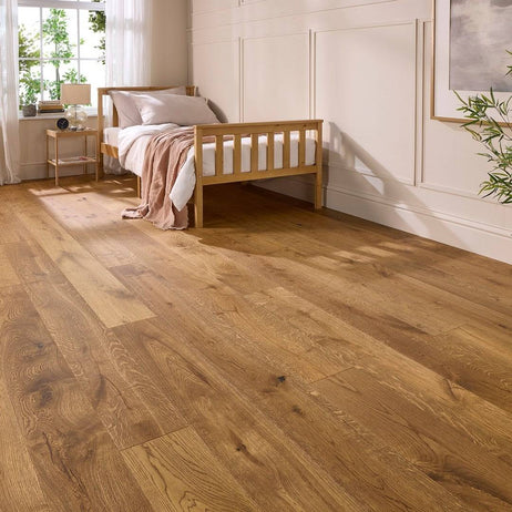 Manor Otley Engineered Wood Flooring 18mm x 190mm Natural Oak Blackline Brushed Matt Lac