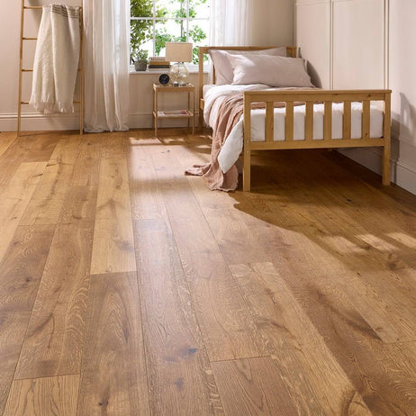 Manor Otley Engineered Wood Flooring 18mm x 190mm Natural Oak Blackline Brushed Matt Lac