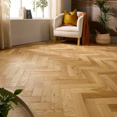 Herringbone Parquet Engineered Wood Flooring 18mm Natural Brushed Oiled