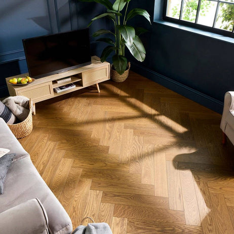 Herringbone Parquet Engineered Wood Flooring 14mm Ambergrain Oak Brushed Lacquer