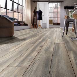 Embrace Pro Laminate Flooring 10mm Nimbus Grey Oak 3572