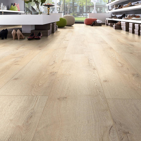 Embrace XL Laminate Flooring 10mm Sierra Oak 0772