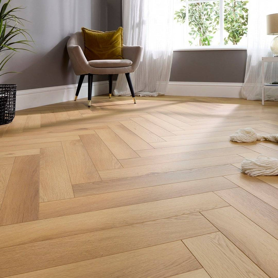 Embrace Herringbone Laminate Flooring Woodland Oak 14mm Built-in Underlay