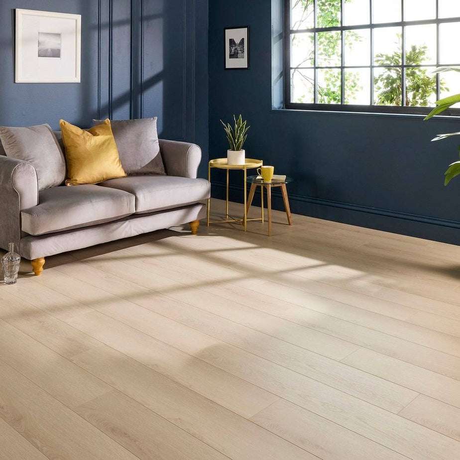 Embrace Pro Laminate Flooring 14mm Polar Oak AC5 Built-in Underlay