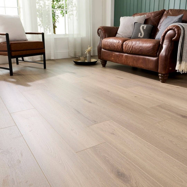 Embrace Pro Laminate Flooring 14mm Crystal Oak AC5 Built-in Underlay