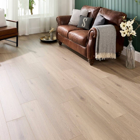 Embrace Pro Laminate Flooring 14mm Crystal Oak AC5 Built-in Underlay