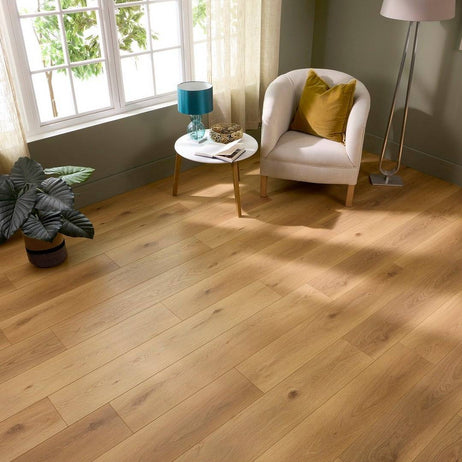 Embrace Pro Laminate Flooring 14mm Woodland Oak AC5 Built-in Underlay