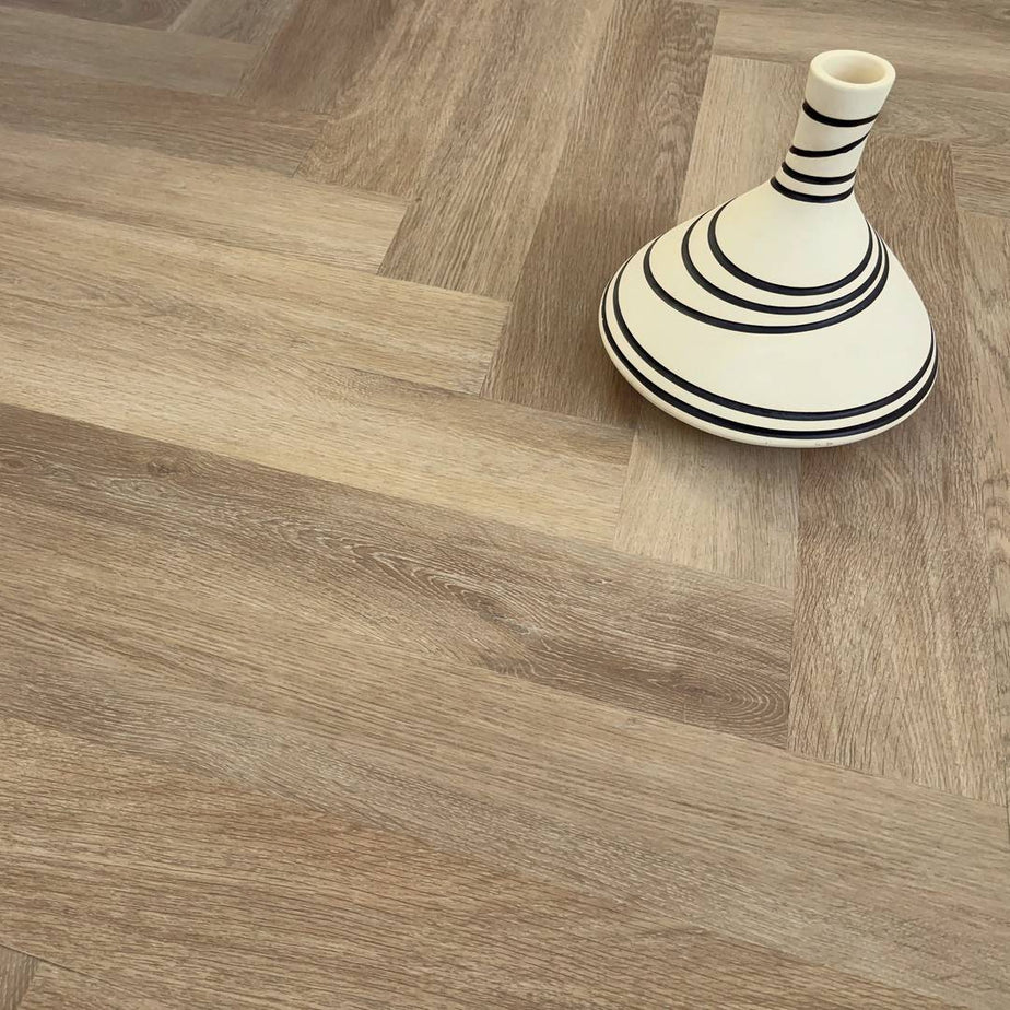 Chic Parquet LVT Flooring Dry Back Oak Haze 8001