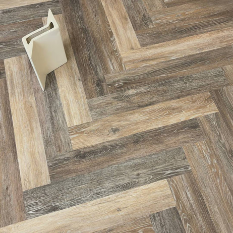 Chic Parquet LVT Flooring Dry Back Oak Diverse 8004