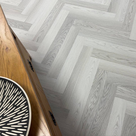 Chic Parquet LVT Flooring Dry Back Pale Oak 8008