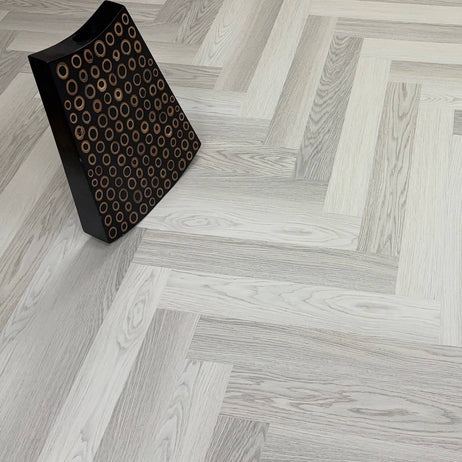 Chic Parquet LVT Flooring Dry Back Pale Oak 8008