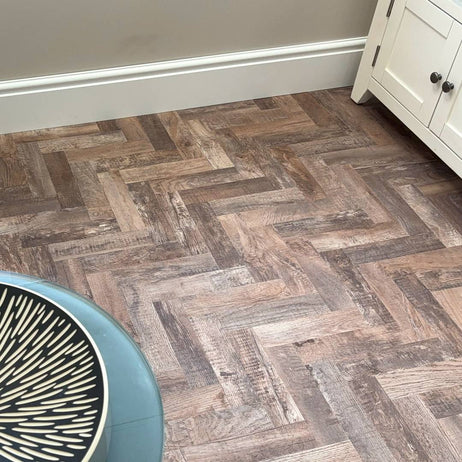 Chic Parquet Mini LVT Flooring Dry Back Country Oak 852